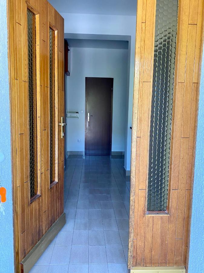 Apartmani Luka Zrnovo Dış mekan fotoğraf