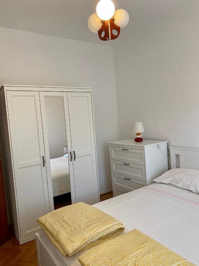 Apartmani Luka Zrnovo Dış mekan fotoğraf